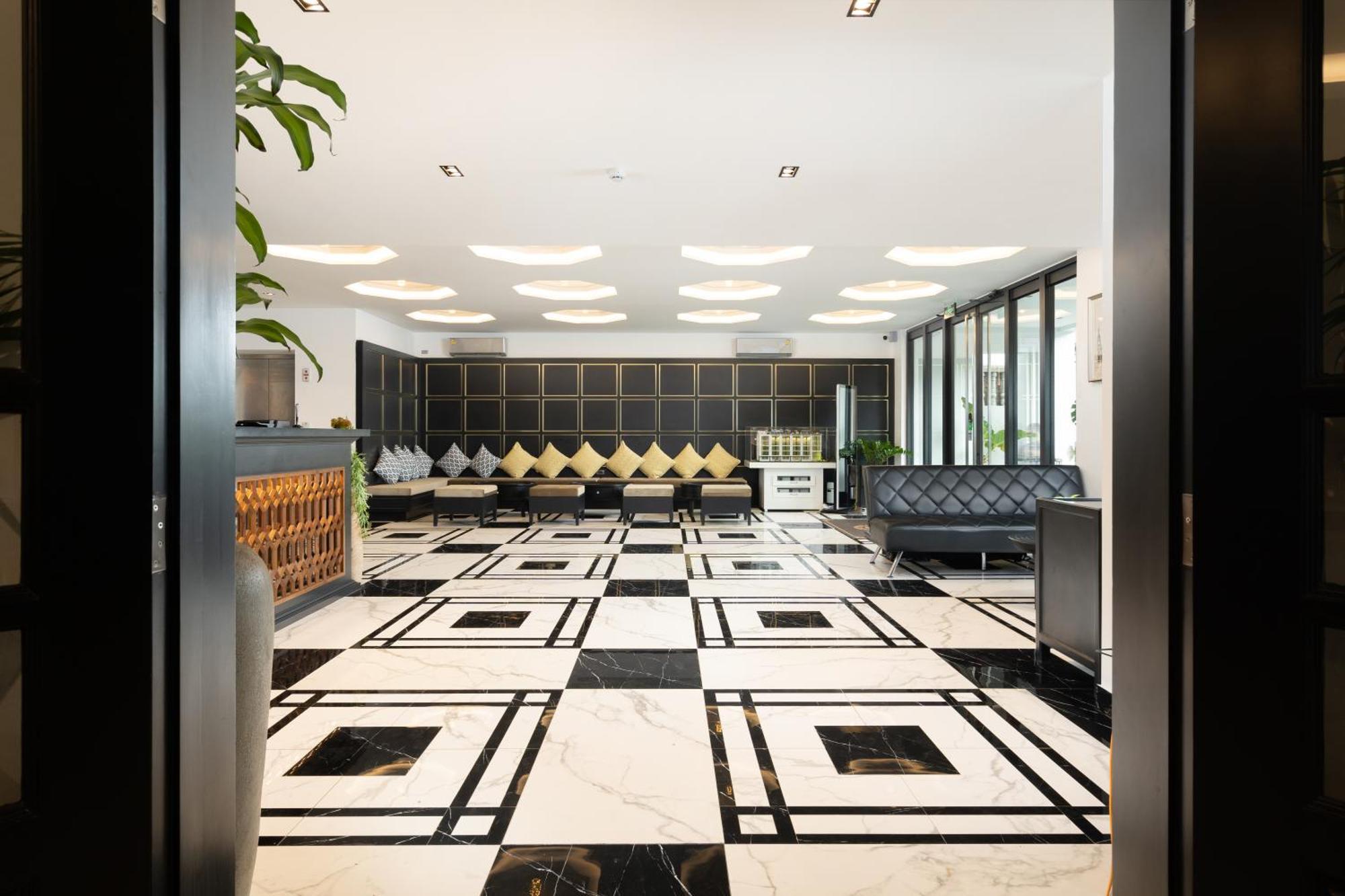 Glory Boutique Suites 清迈古城荣耀精品酒店 شيانغ ماي المظهر الخارجي الصورة