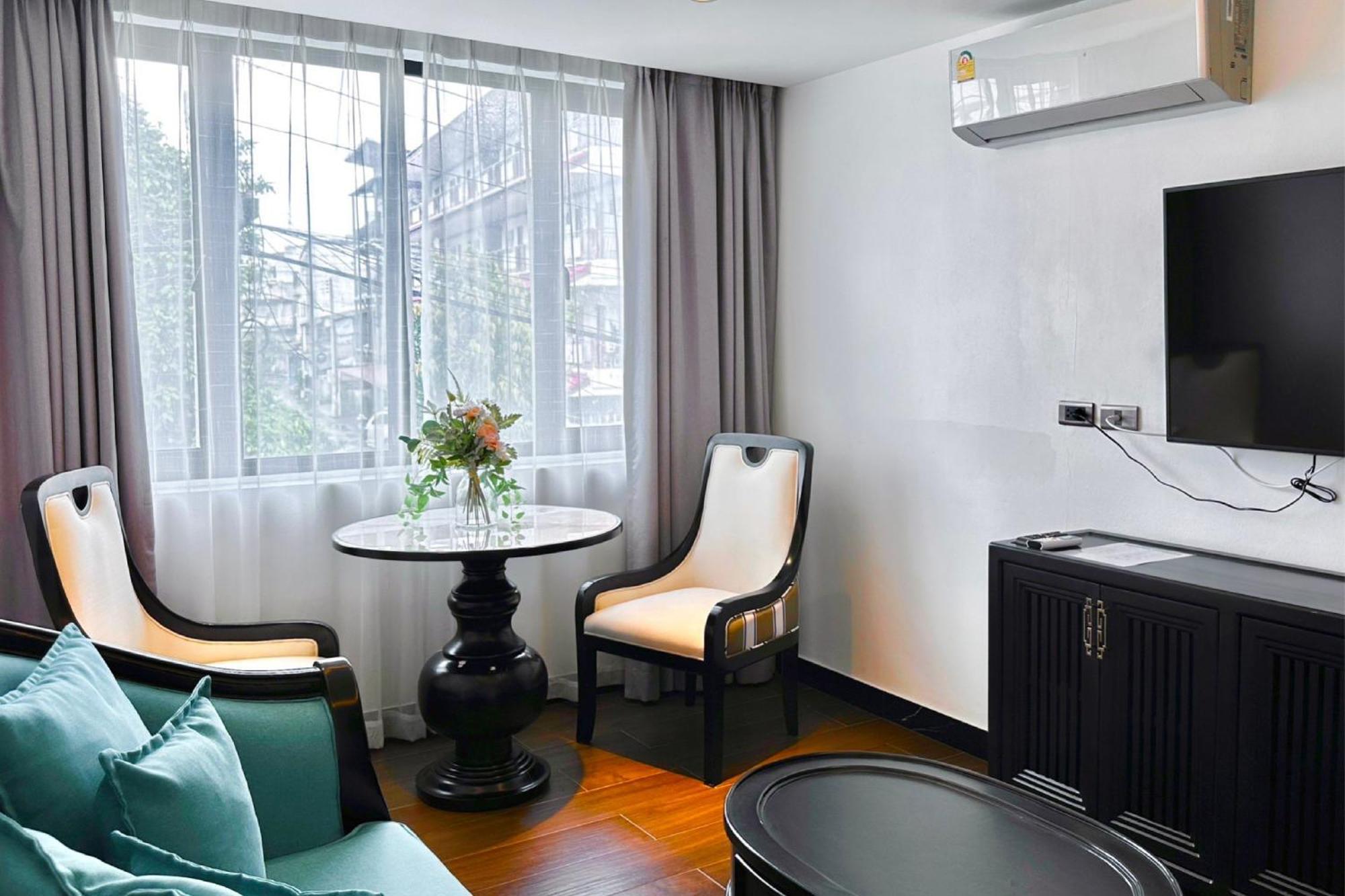 Glory Boutique Suites 清迈古城荣耀精品酒店 شيانغ ماي المظهر الخارجي الصورة