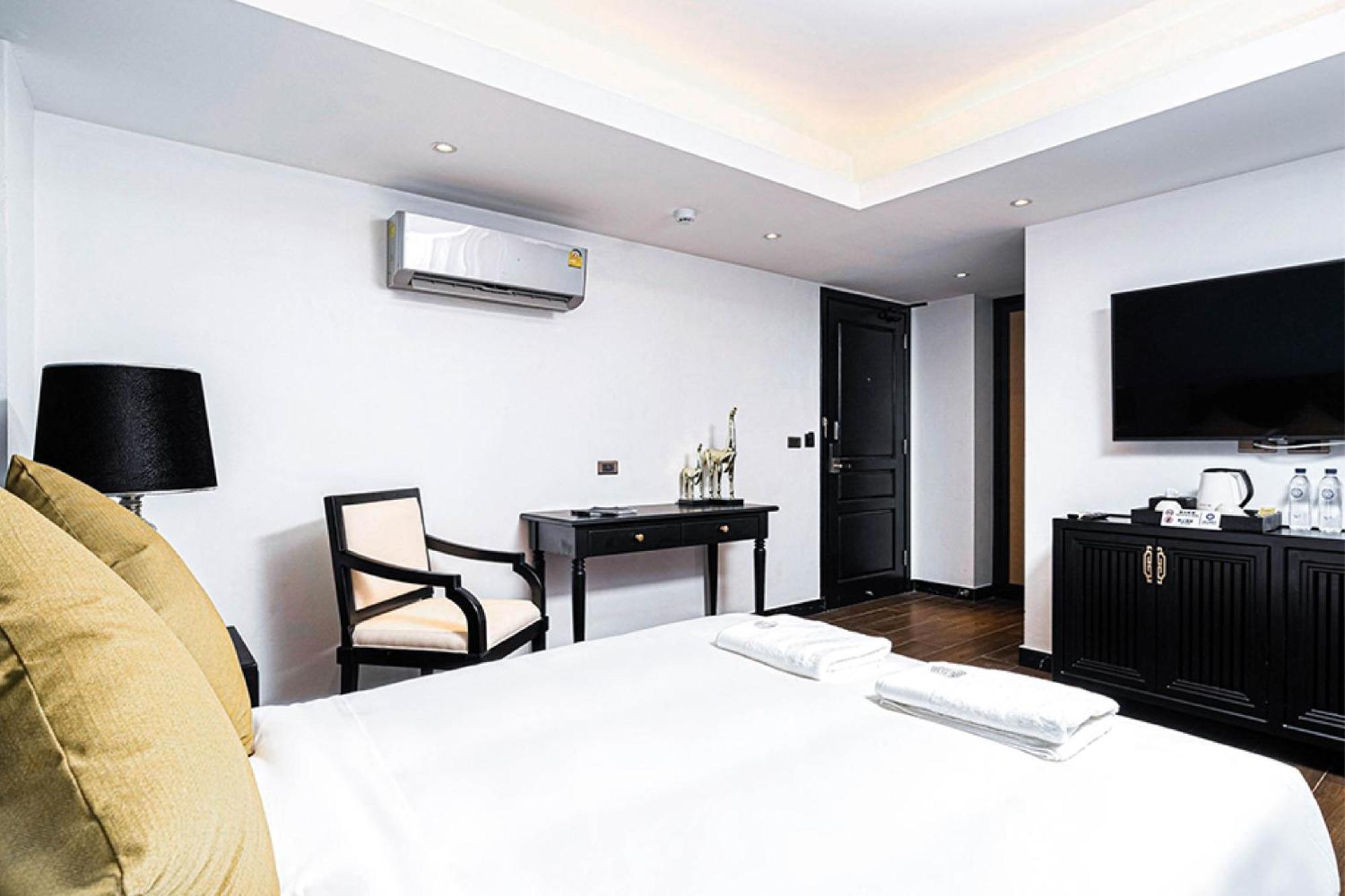 Glory Boutique Suites 清迈古城荣耀精品酒店 شيانغ ماي المظهر الخارجي الصورة