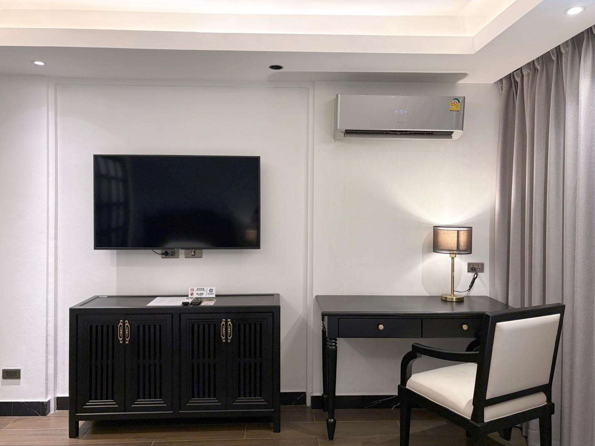 Glory Boutique Suites 清迈古城荣耀精品酒店 شيانغ ماي المظهر الخارجي الصورة