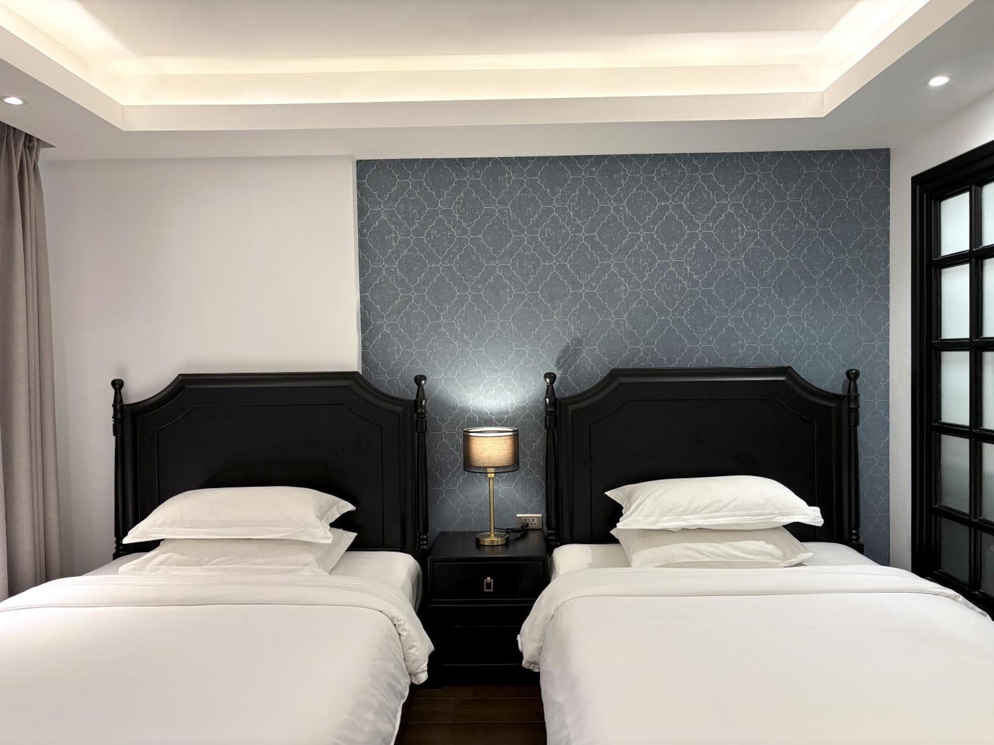 Glory Boutique Suites 清迈古城荣耀精品酒店 شيانغ ماي المظهر الخارجي الصورة