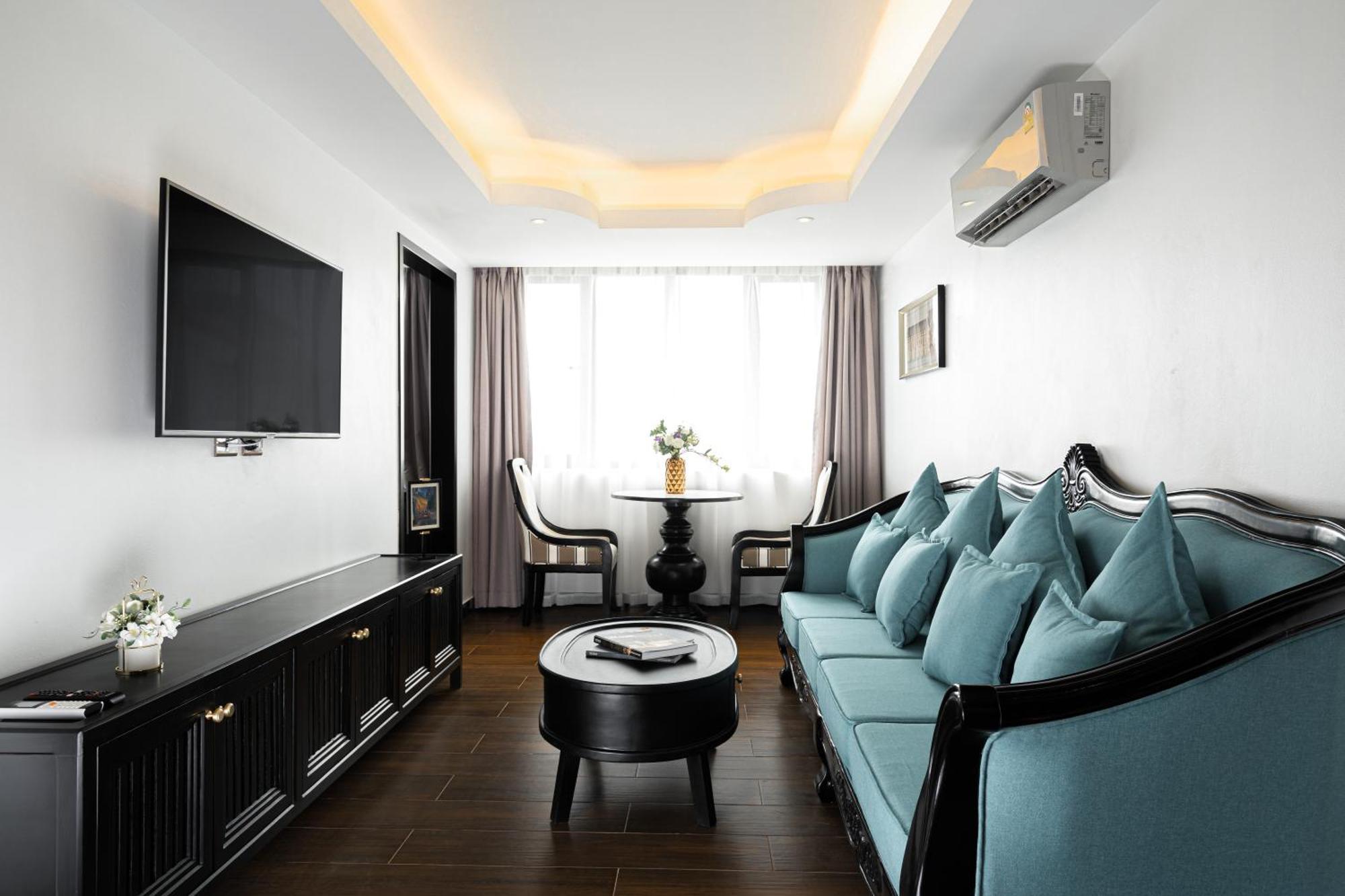 Glory Boutique Suites 清迈古城荣耀精品酒店 شيانغ ماي المظهر الخارجي الصورة